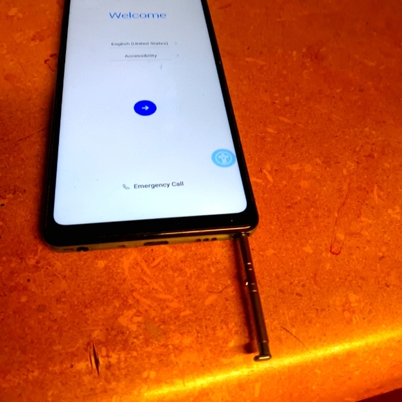 Cellphone - Picture 1 of 3